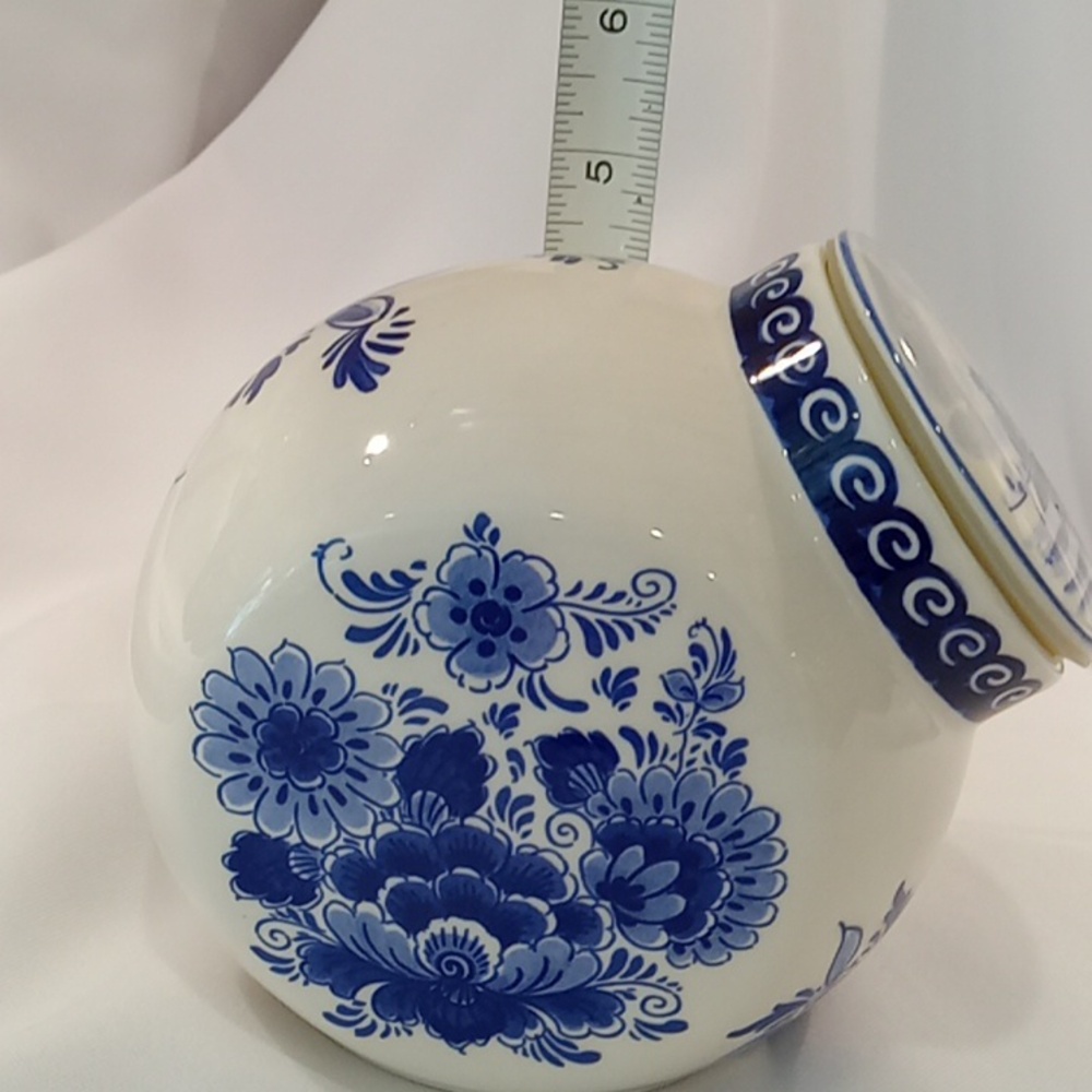 Delft Hand Painted Small Blue And White Canister - Picture 7 of 10